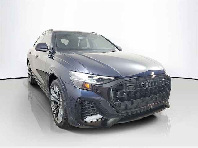 Photo of 2025 Audi Q8 