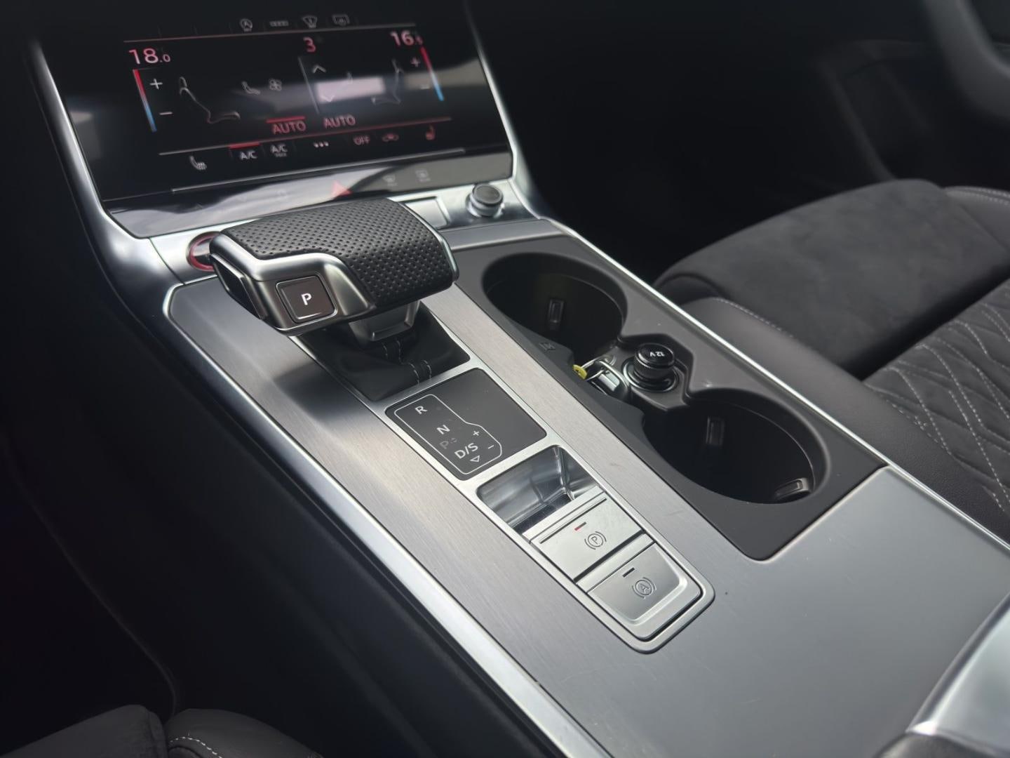 Bild über Audi S6 Avant TDI quattro tiptronic - für weitere Informationen kontaktieren Sie den Audi Partner