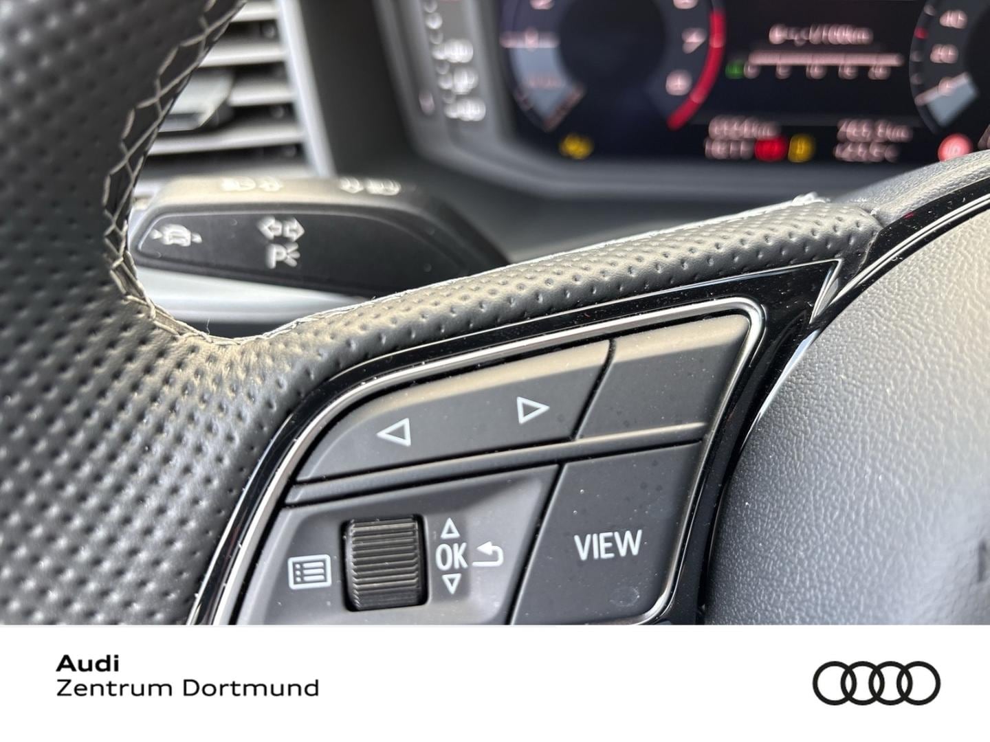 Bild über Audi A1 allstreet 30 TFSI Schaltgetriebe - für weitere Informationen kontaktieren Sie den Audi Partner