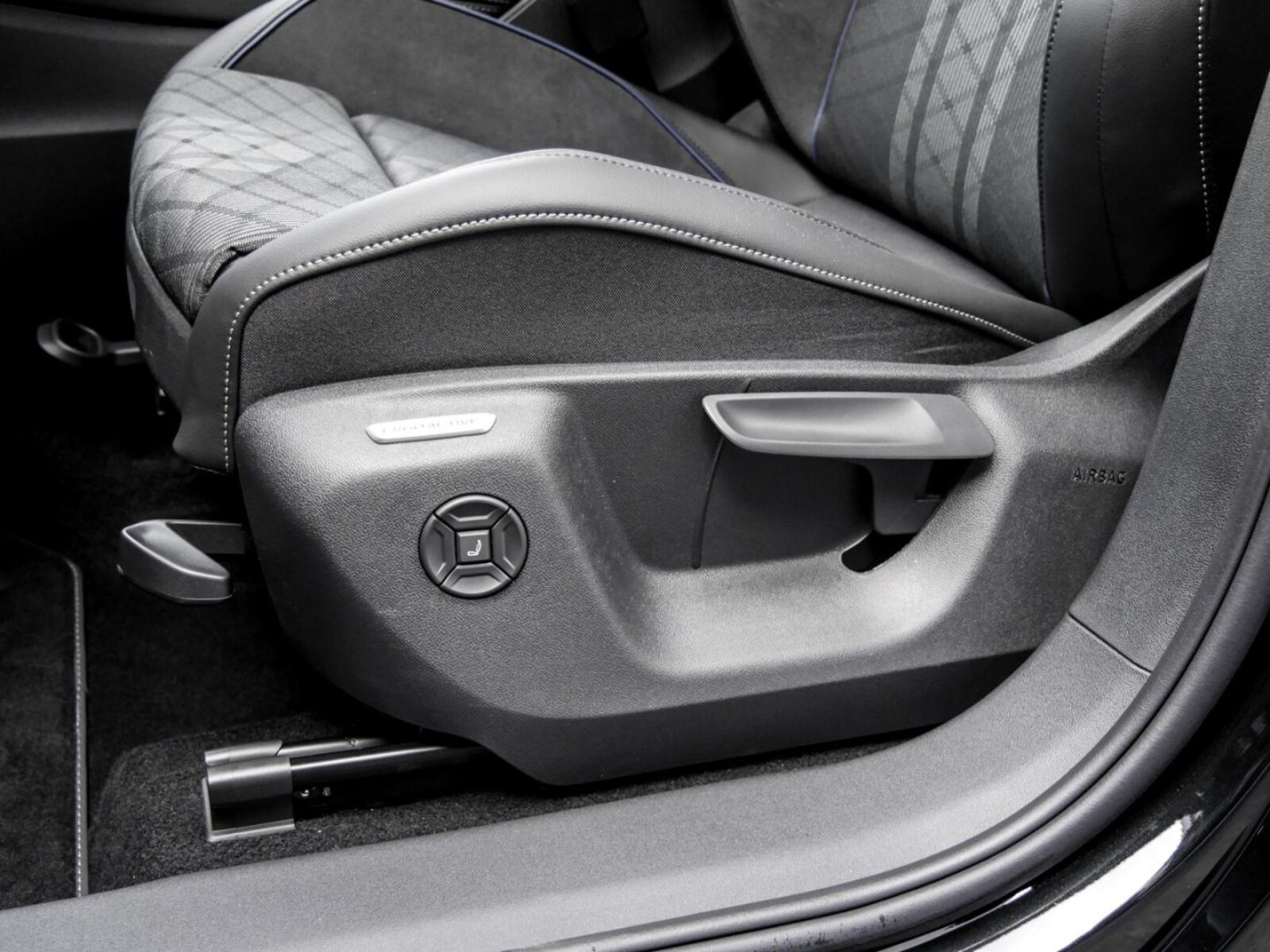 Volkswagen Tiguan – Bild 14