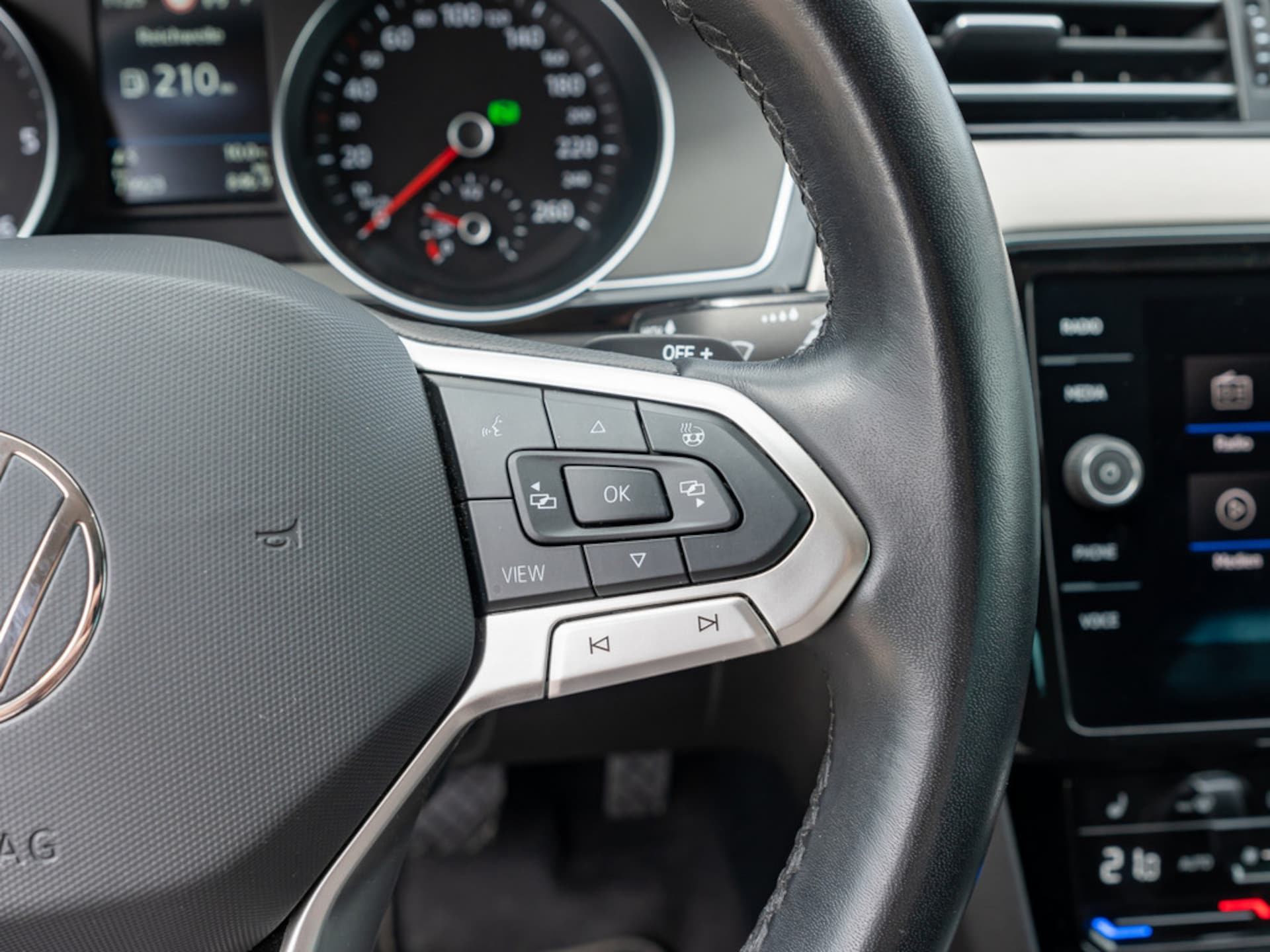 Volkswagen Passat Variant Elegance