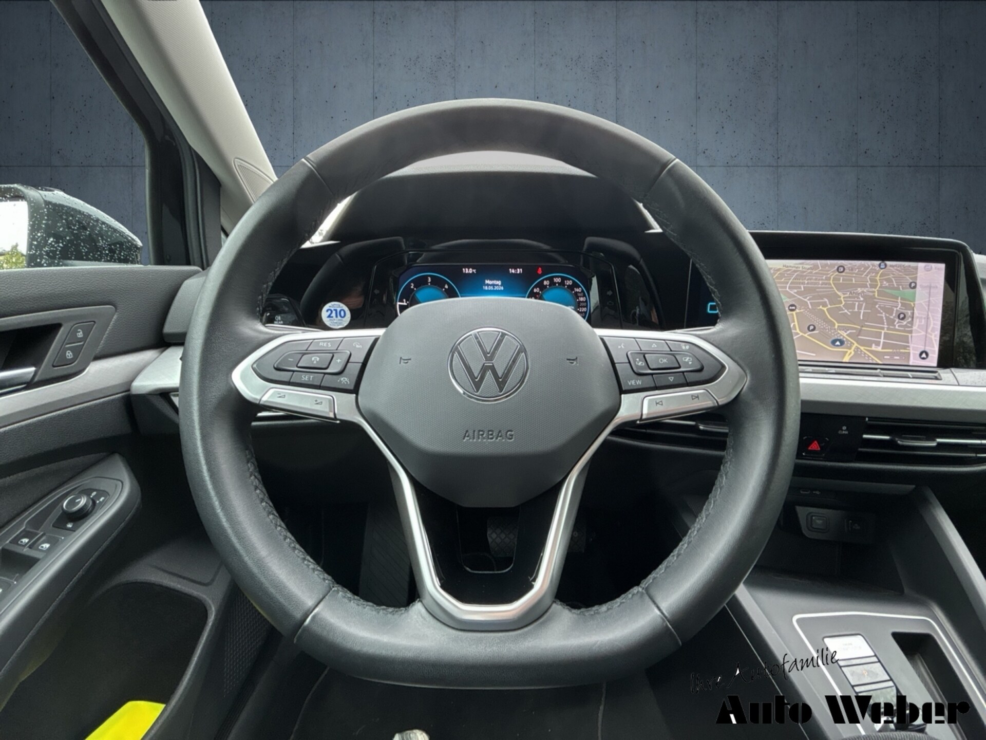 Volkswagen Golf Life