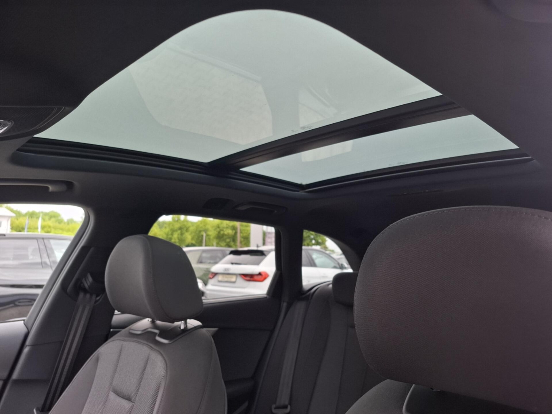 Audi A4 Avant S line
