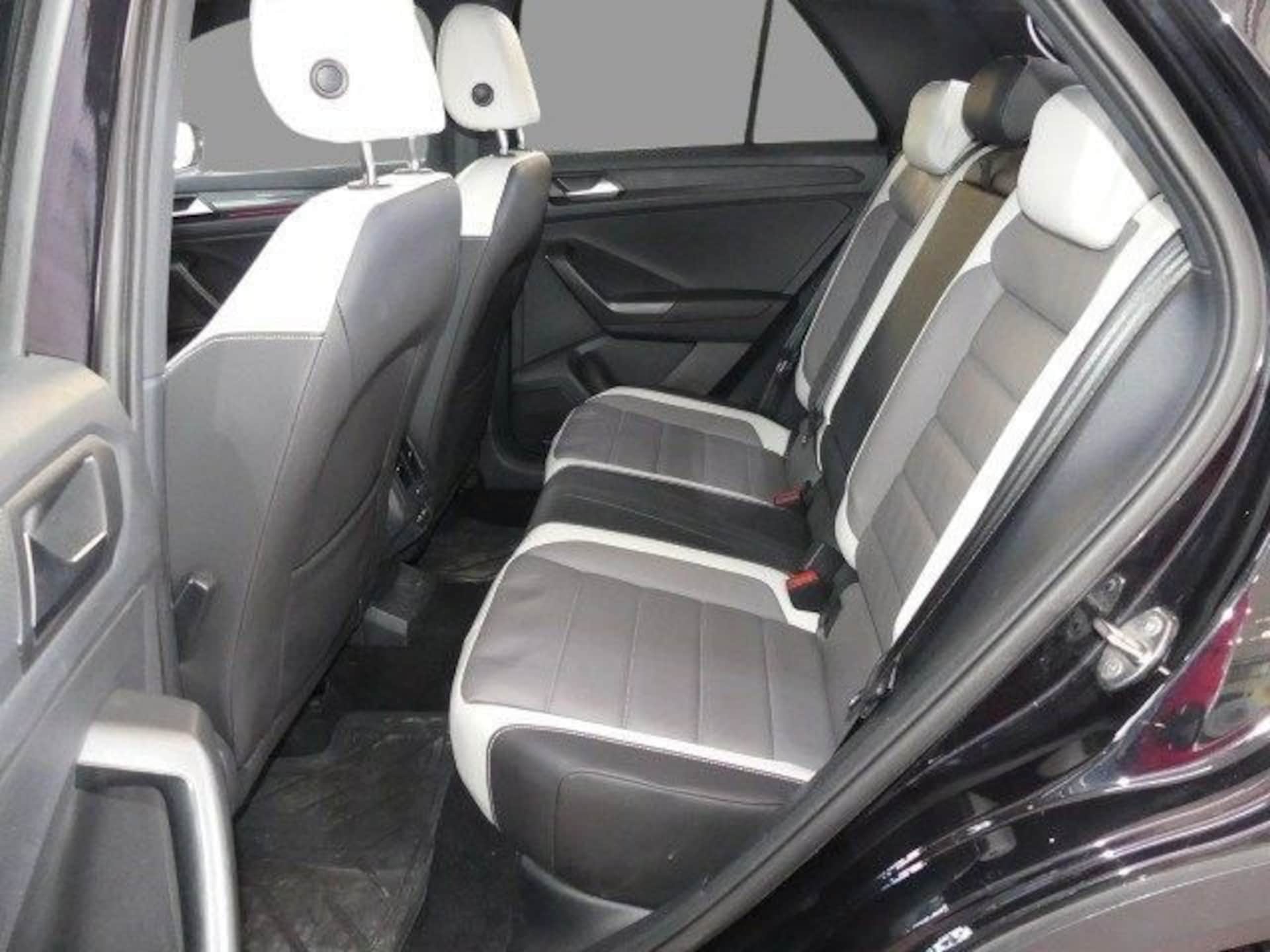 Volkswagen T-Roc Sport