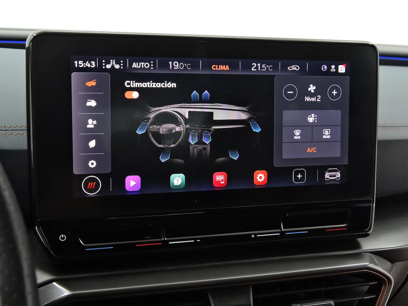 CUPRA Leon Sportstourer 2.0 TSI DSG 221 kW (300 CV) — photo 32