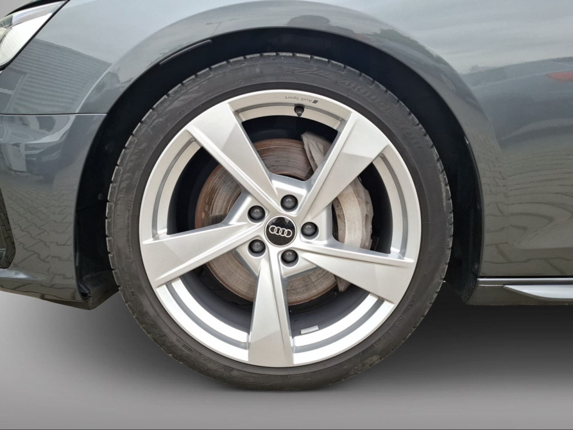Audi A4 Avant S line