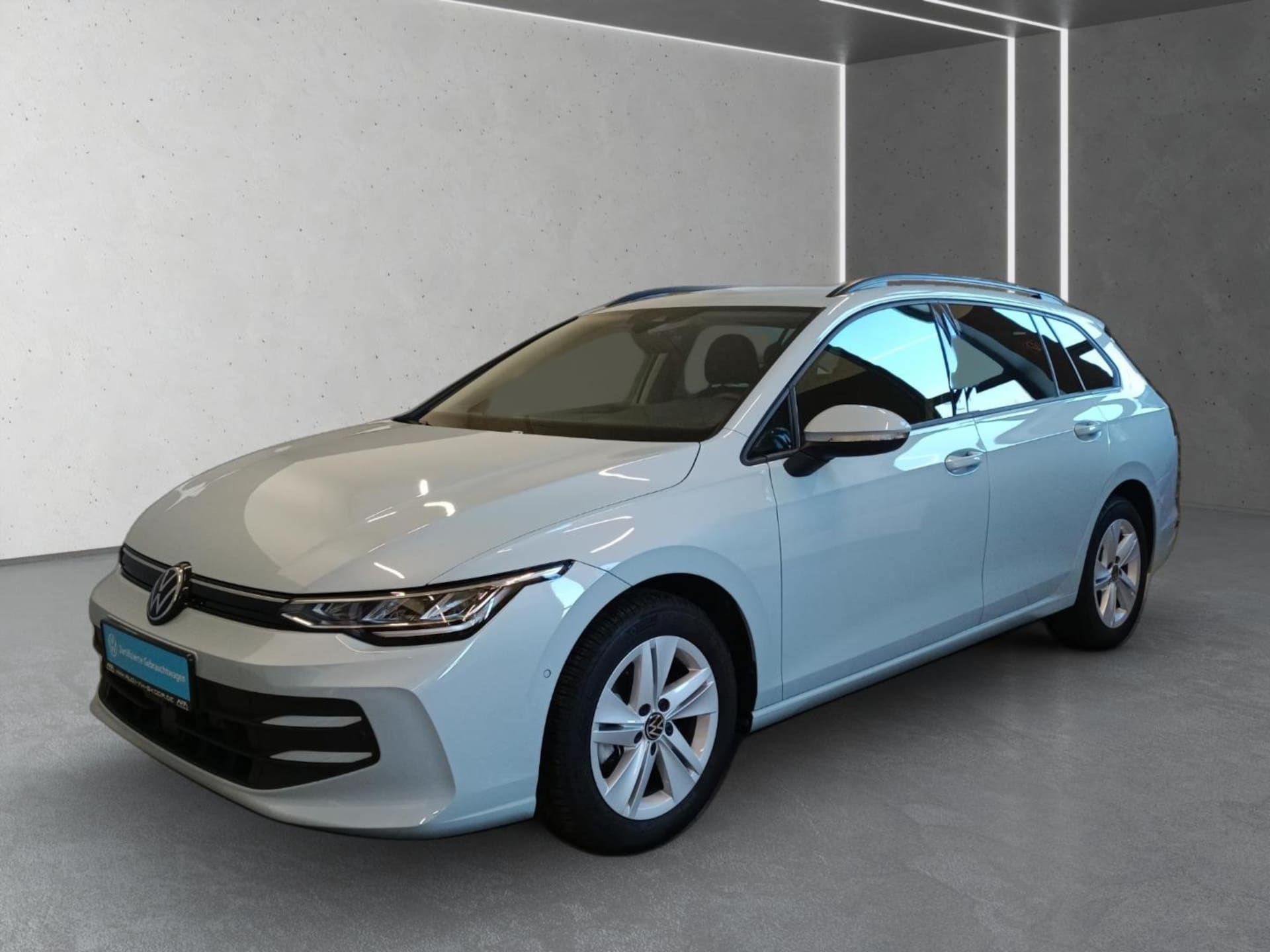 Volkswagen Golf Variant Life