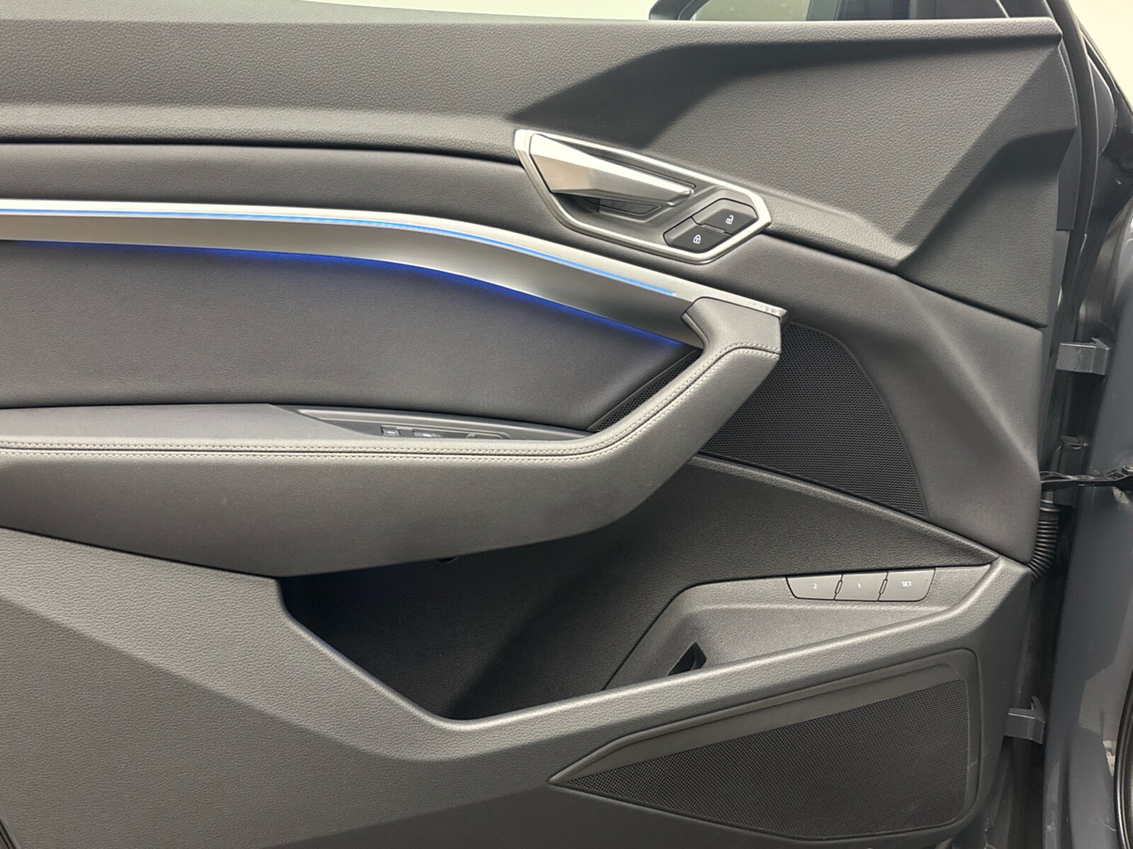 Audi Q8 e-tron – Bild 12