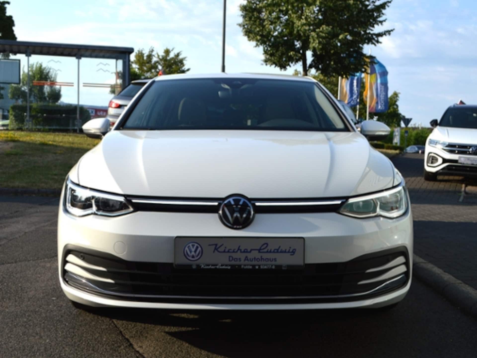 Volkswagen Golf Style