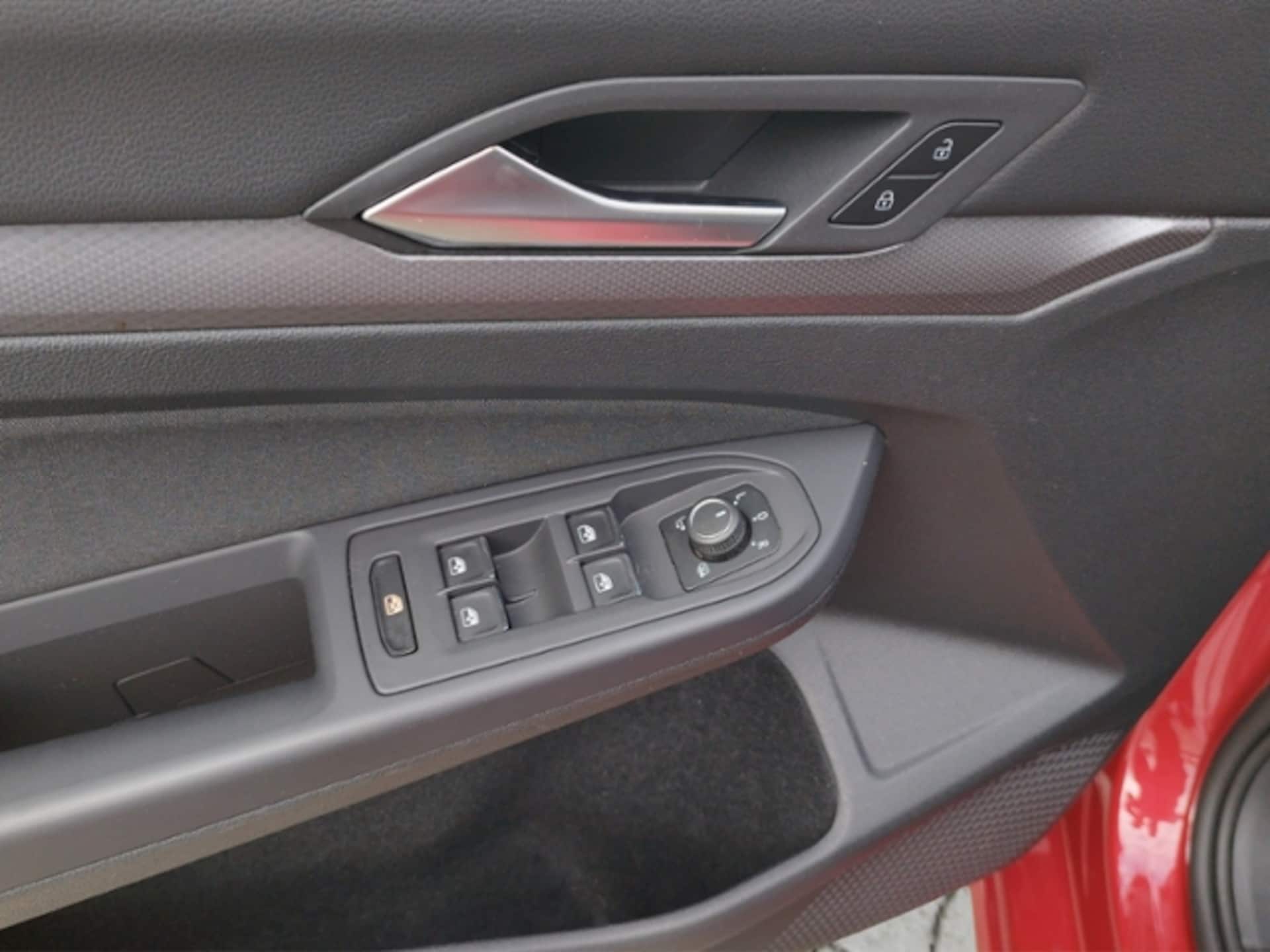 Volkswagen Golf Active