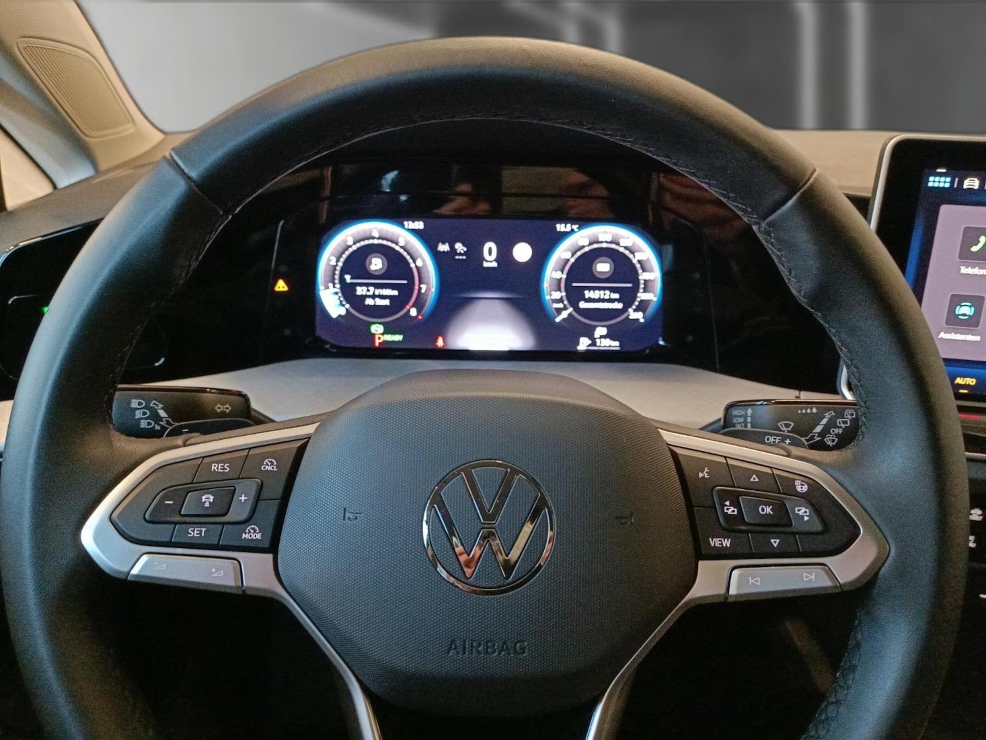 Volkswagen Golf Variant Life