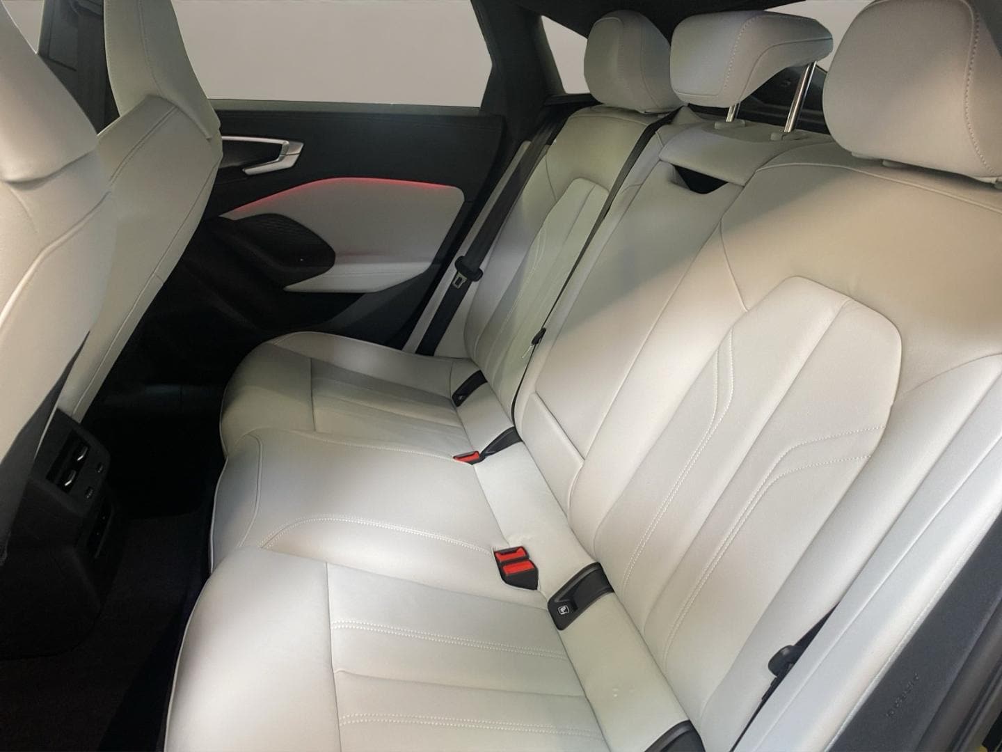 Bild über Audi A5 Limousine e-hybrid e-hybrid quattro 270 kW S tronic - für weitere Informationen kontaktieren Sie den Audi Partner