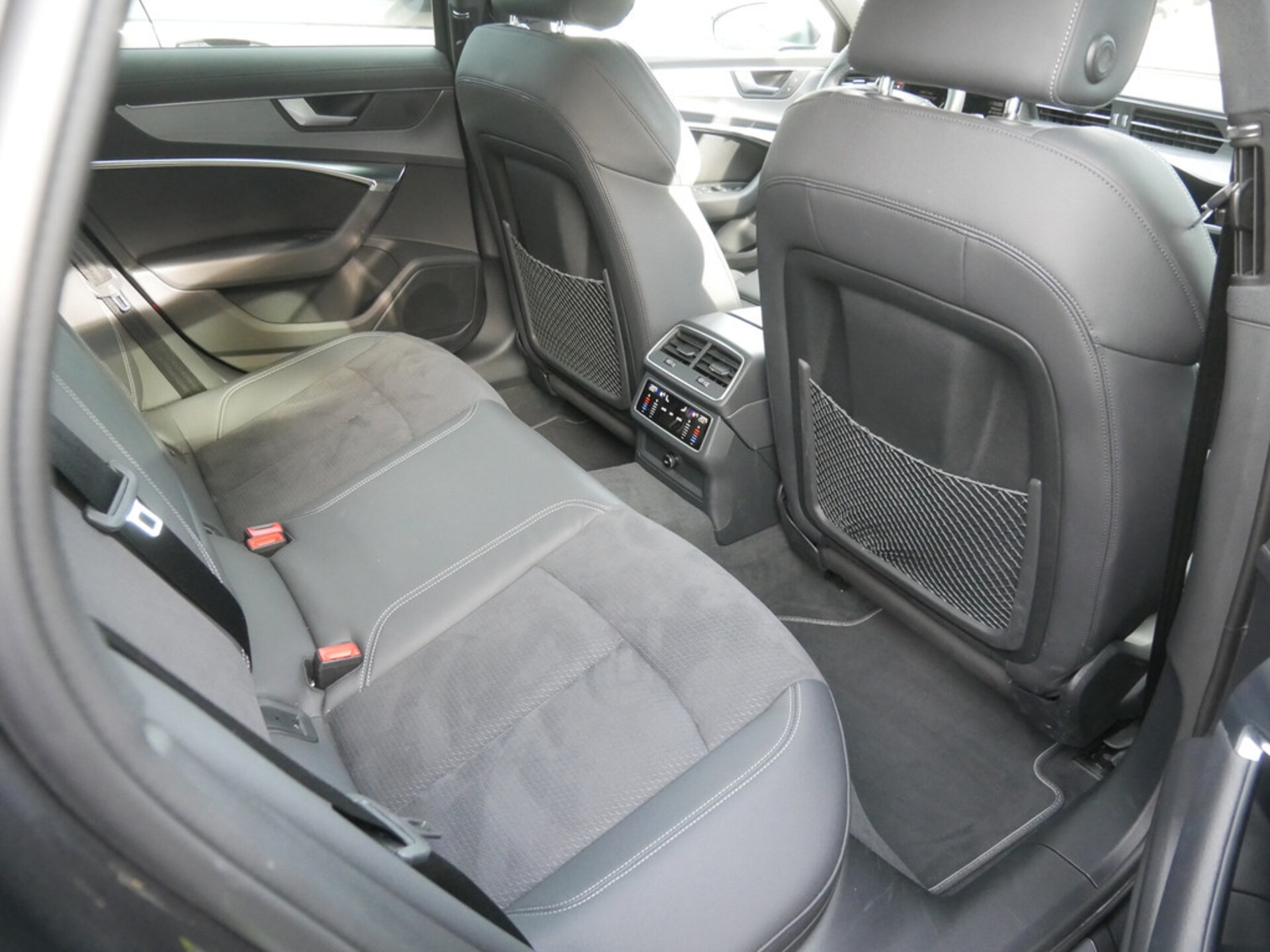 Audi S6 Avant