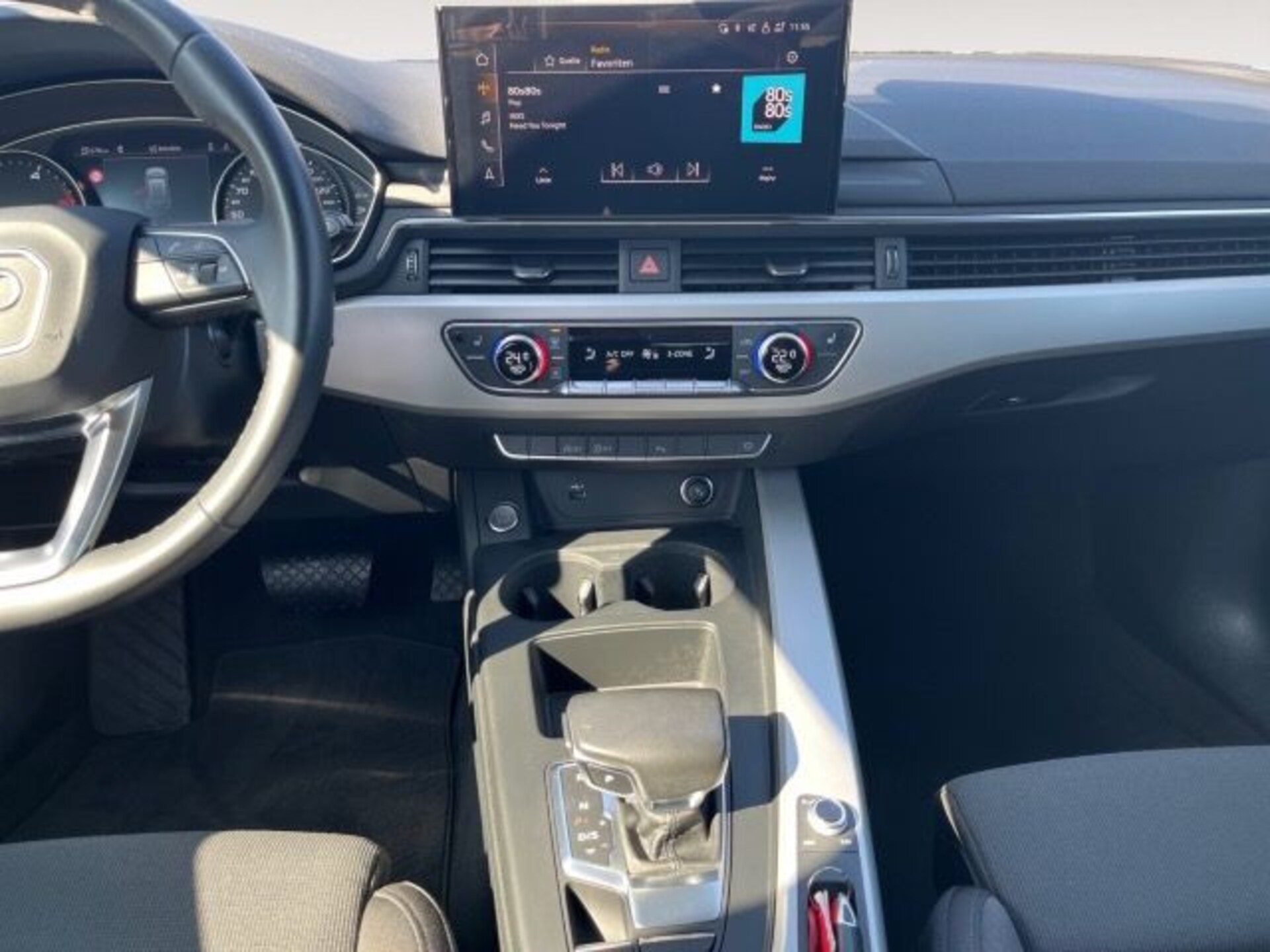 Audi A4 Avant S line