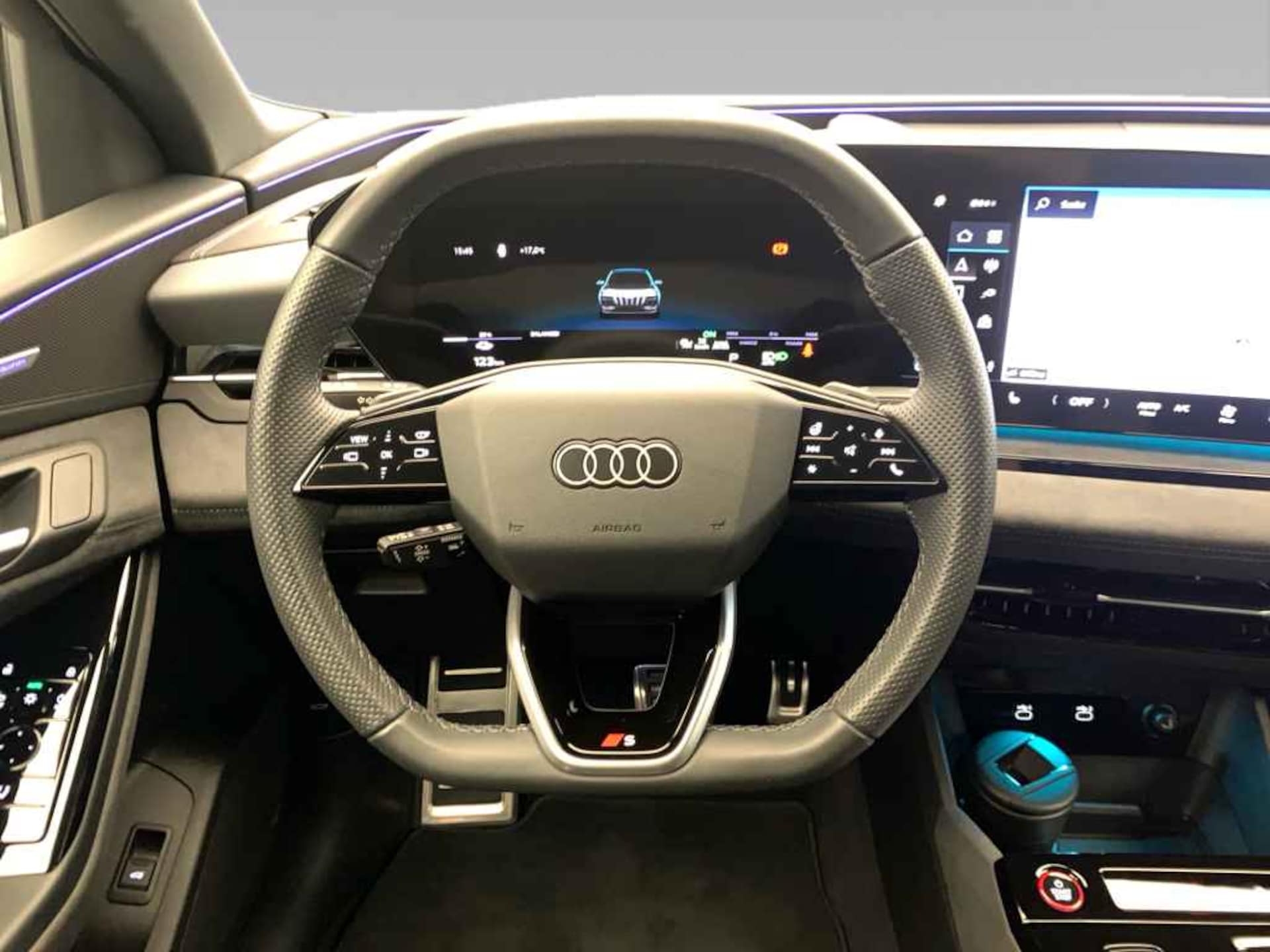 Audi SQ6 SUV e-tron