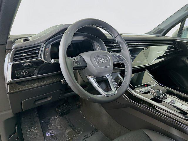 2025 Audi Q7 Premium Plus - Photo 9