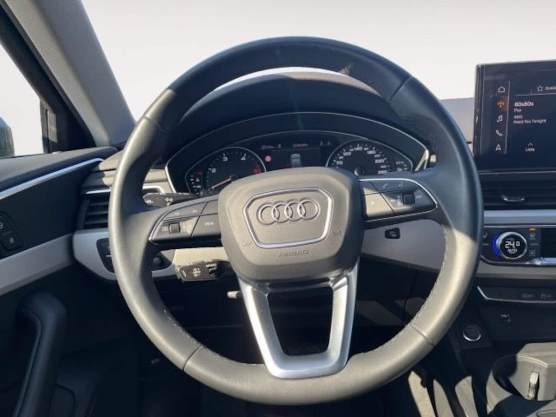 Audi A4 Avant S line