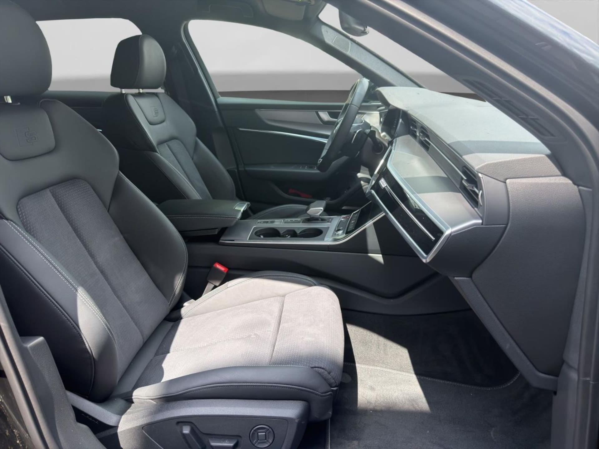 Audi S6 Avant