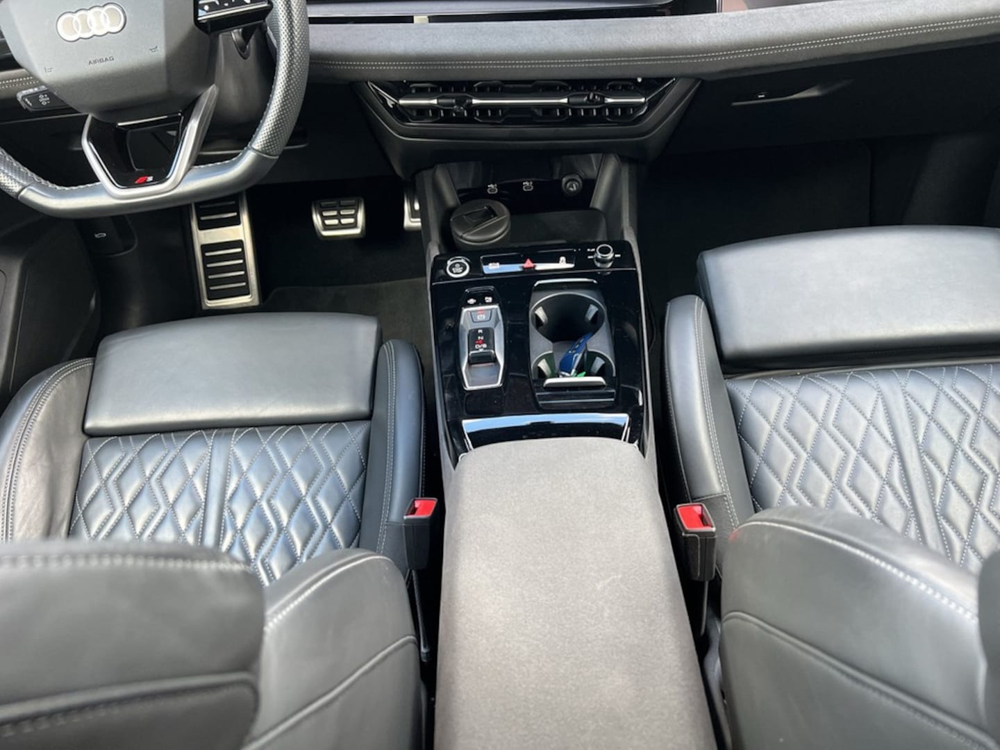 Bild über Audi Q6 SUV e-tron e-tron quattro - für weitere Informationen kontaktieren Sie den Audi Partner