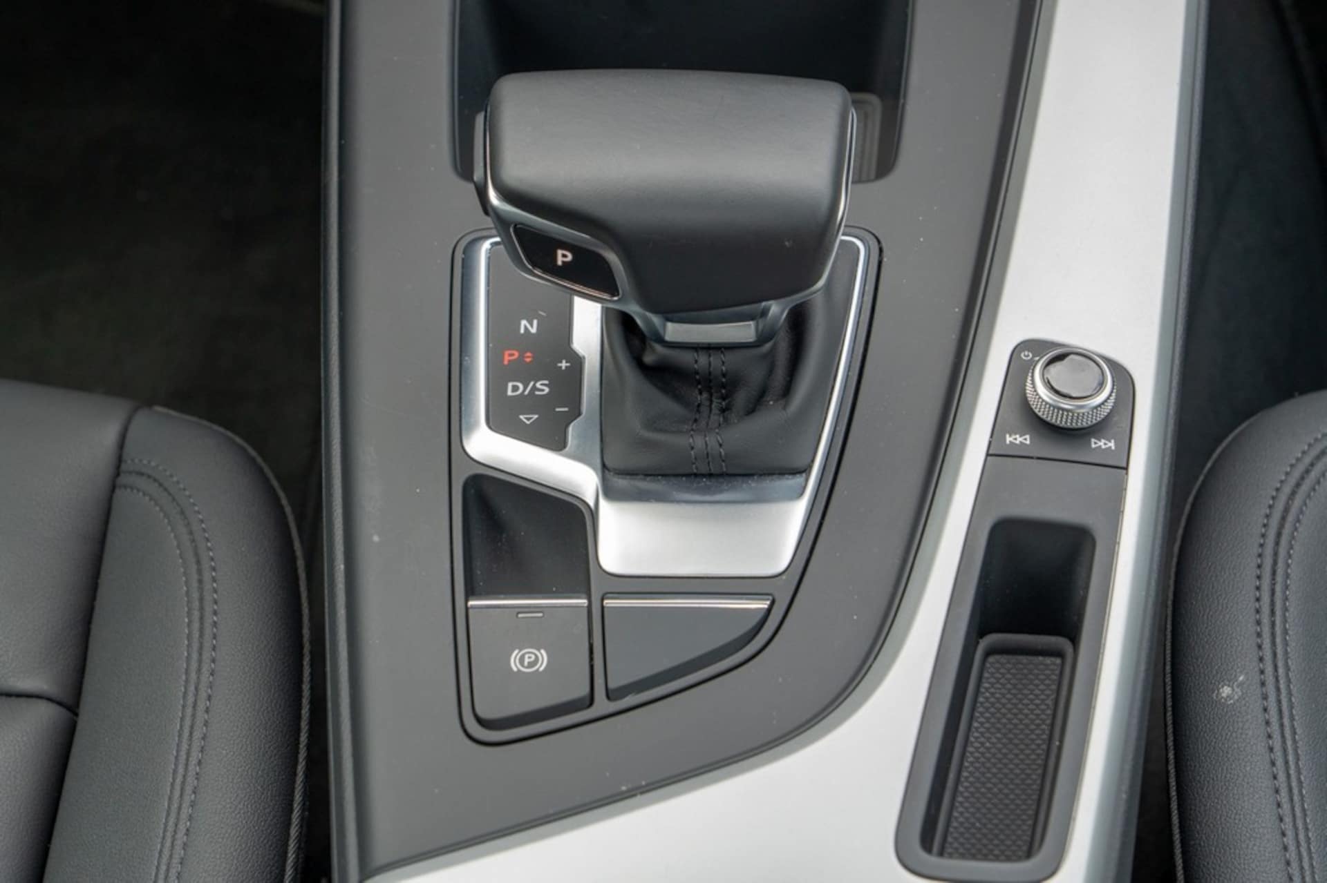 Audi A4 Avant S line