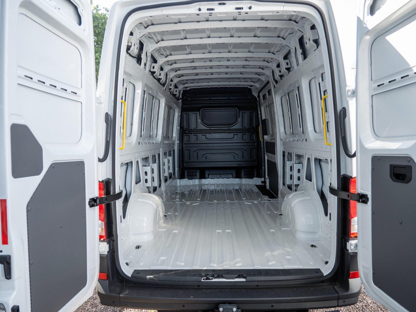 Volkswagen Crafter Kasten langer Radstand – Bild 20