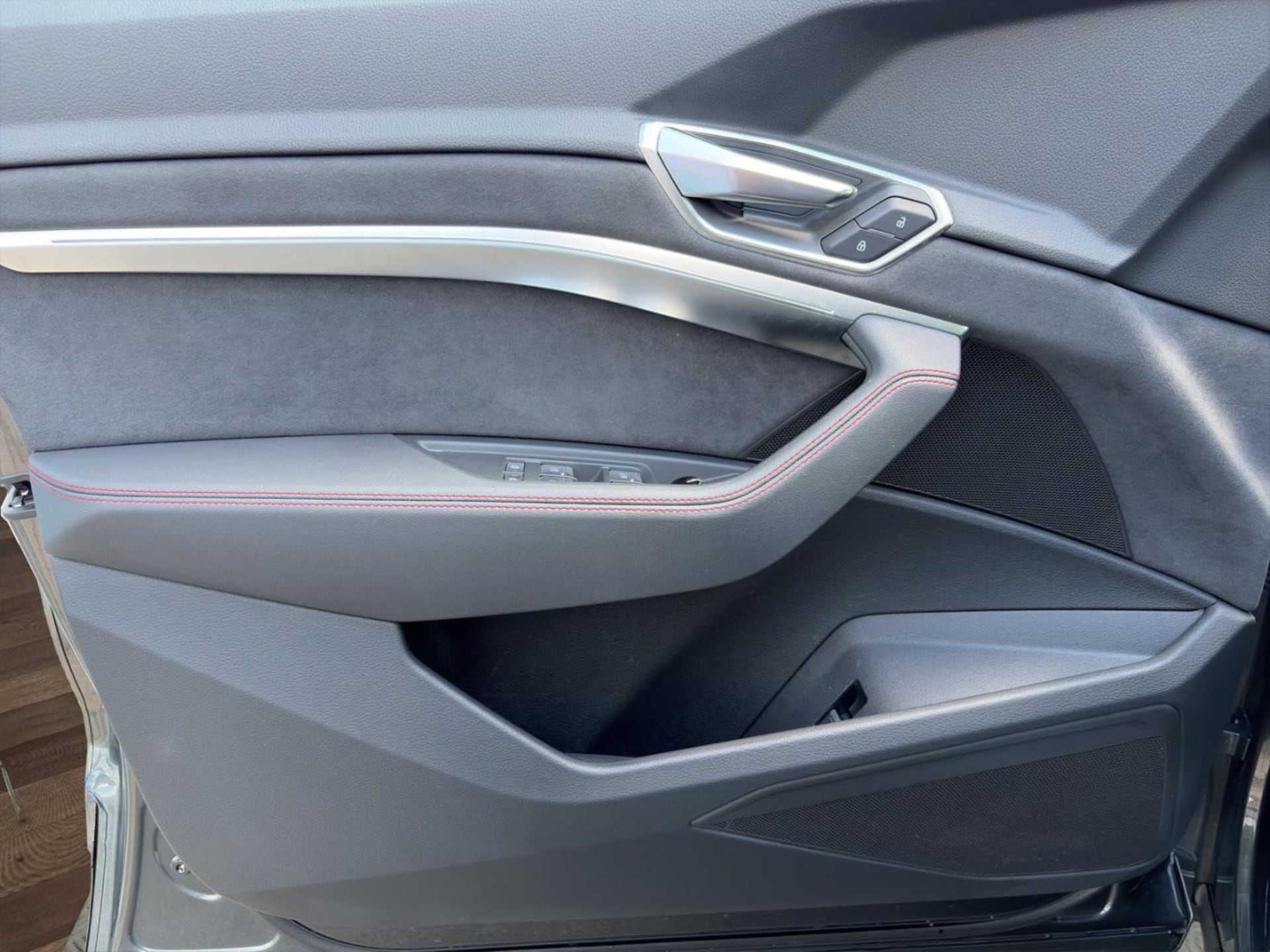 Audi Q8 e-tron S line