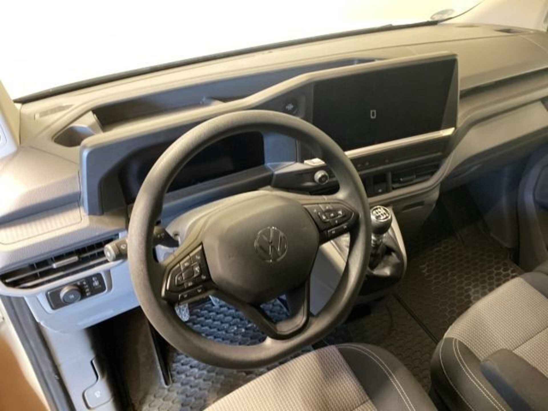 Volkswagen Transporter Kasten langer Radstand