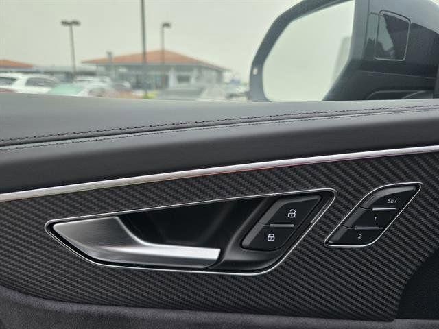 2026 Audi SQ8 Prestige - Photo 27