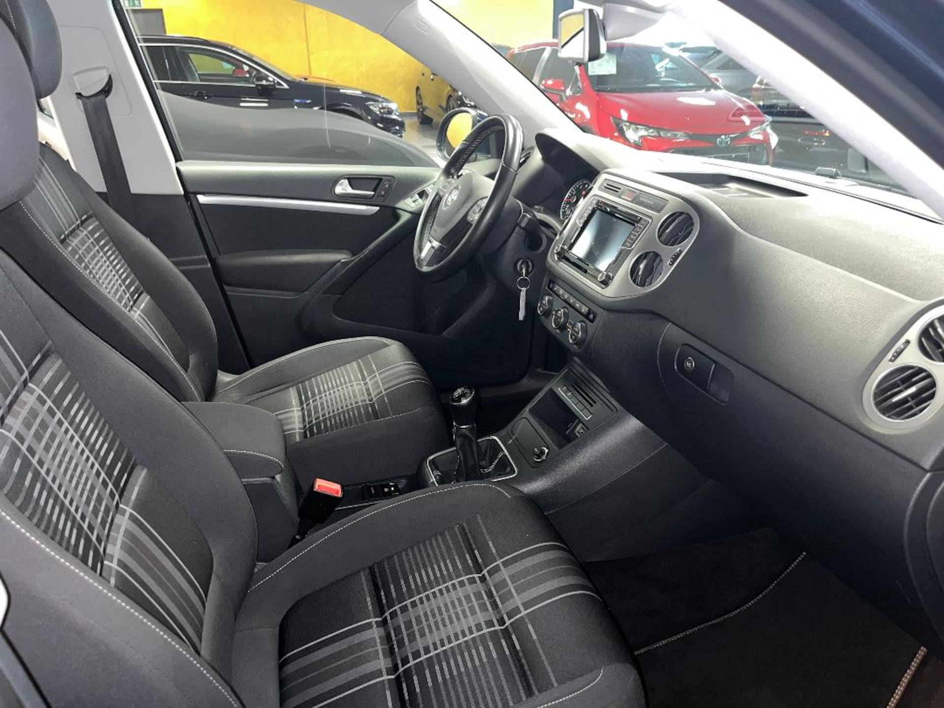 Volkswagen Tiguan LOUNGE Sport & Style