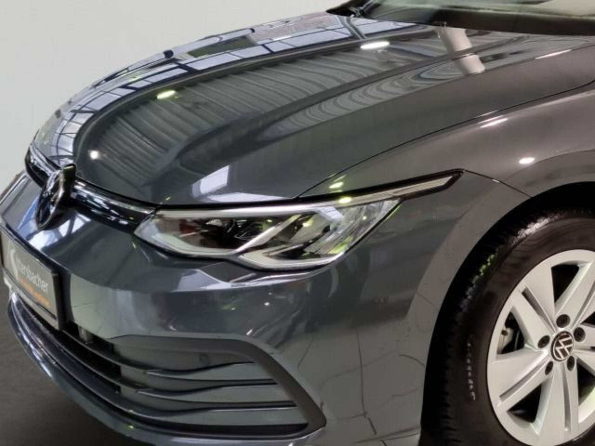 Volkswagen Golf Variant Life