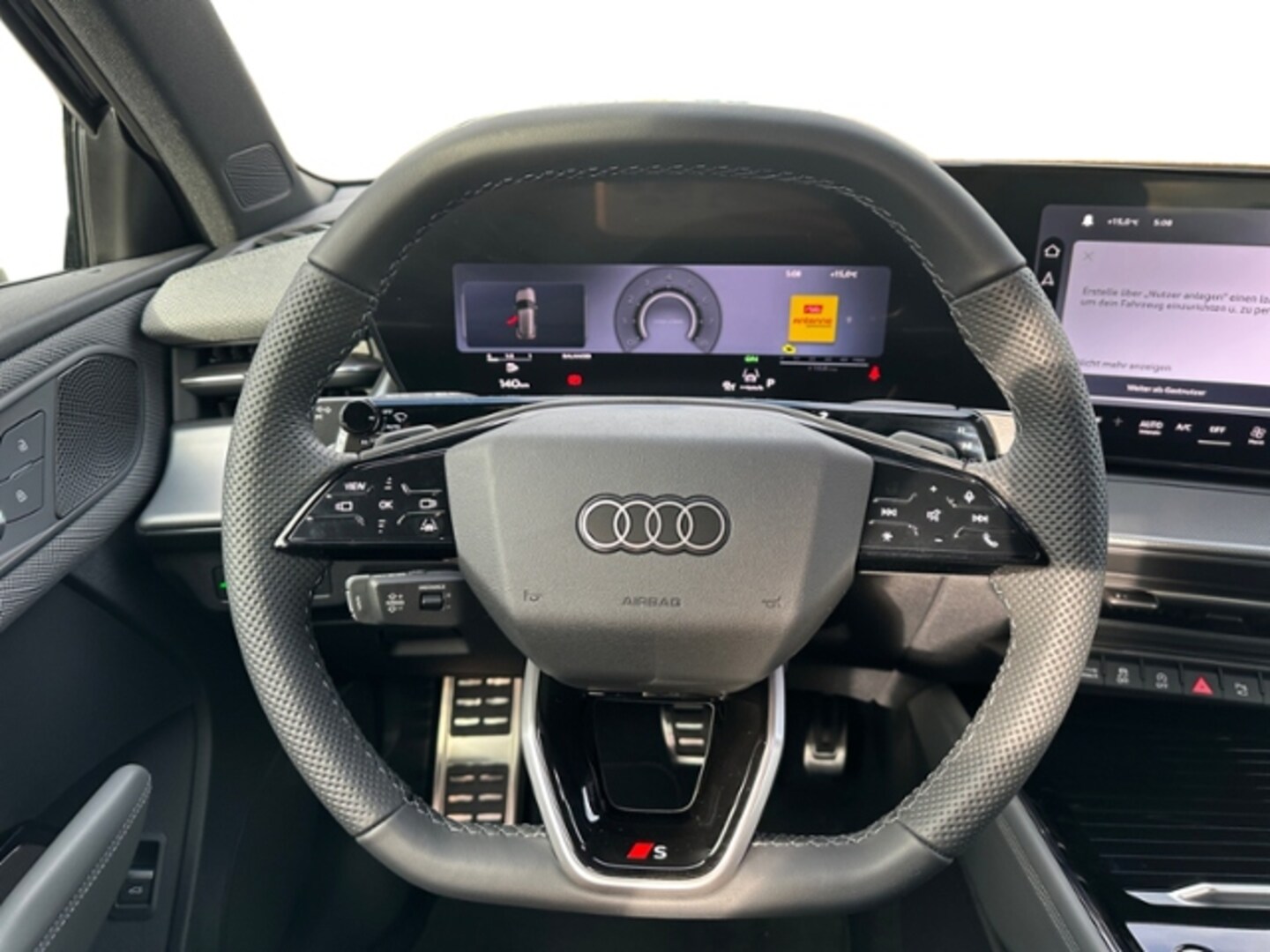 Bild über Audi Q3 SUV TFSI 110 kW S tronic - für weitere Informationen kontaktieren Sie den Audi Partner
