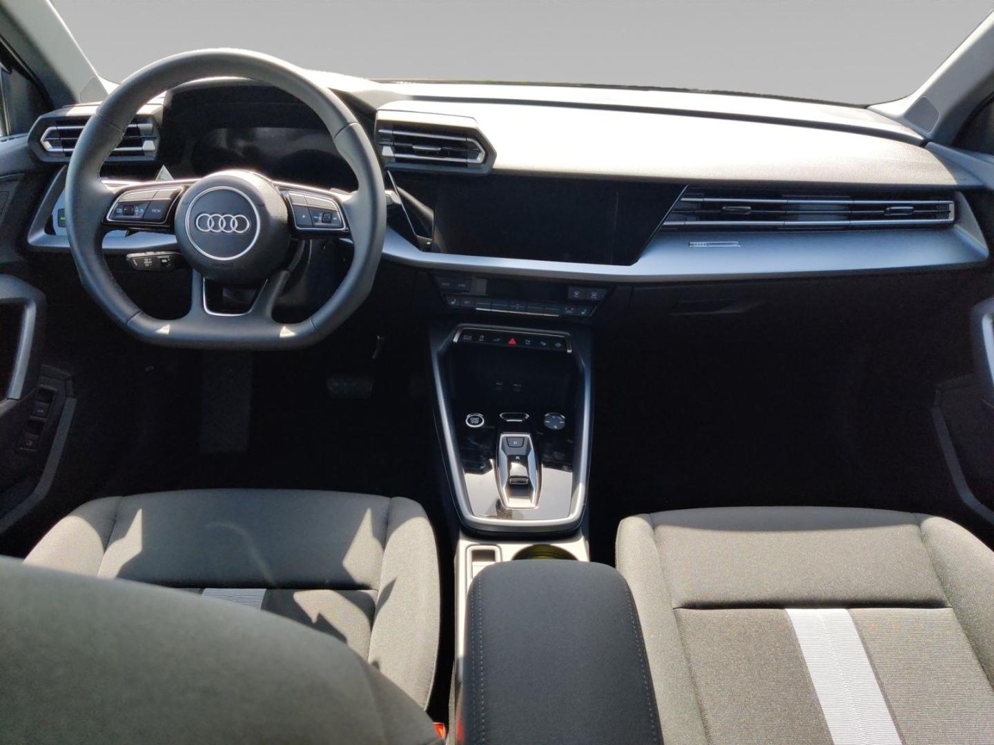 Bild über Audi A3 Sportback TFSI e 40 TFSI e S tronic - für weitere Informationen kontaktieren Sie den Audi Partner
