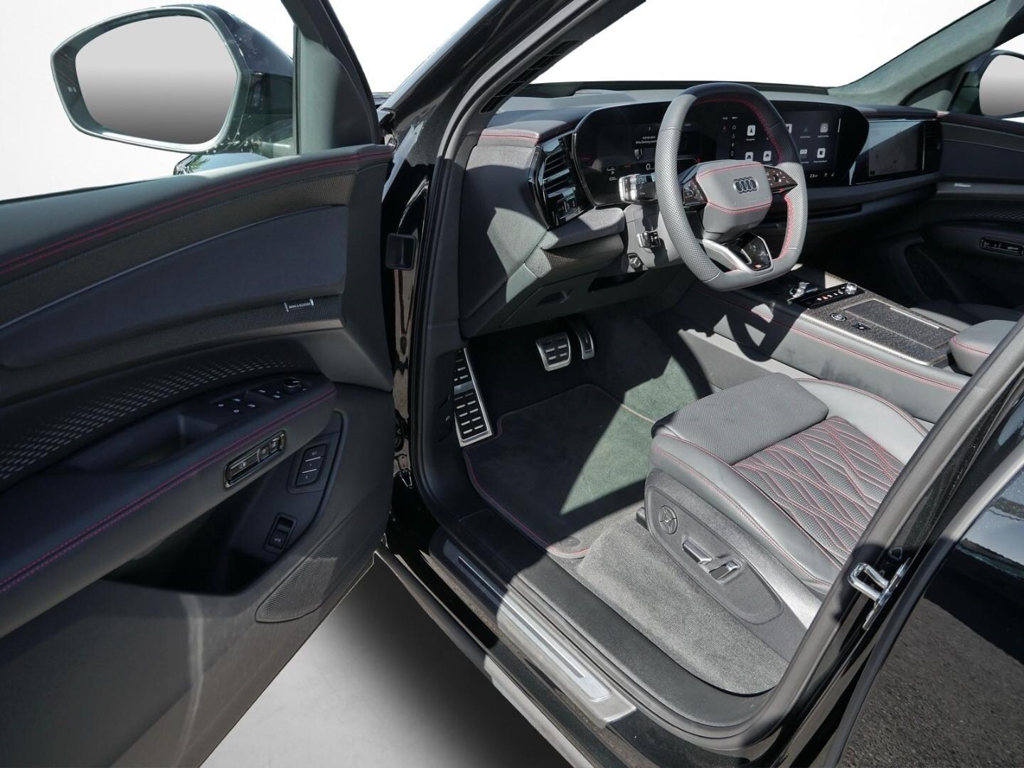 Bild über Audi Q7 SUV TDI quattro 220 kW tiptronic - für weitere Informationen kontaktieren Sie den Audi Partner