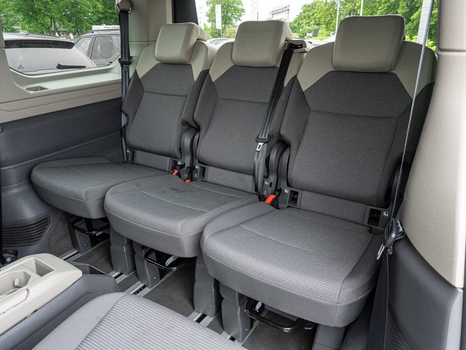 Volkswagen Multivan – Bild 15