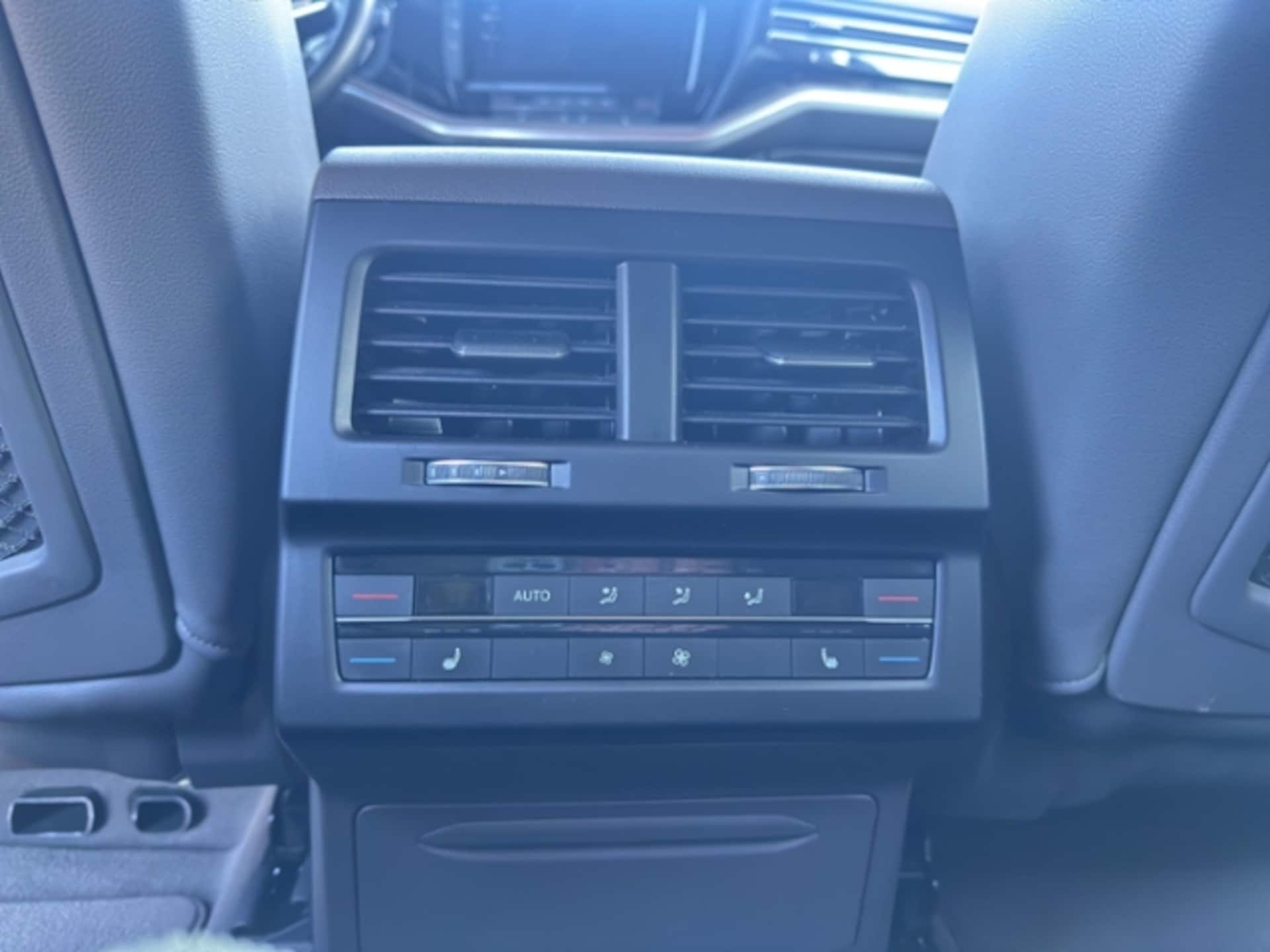 Volkswagen Touareg Atmosphere