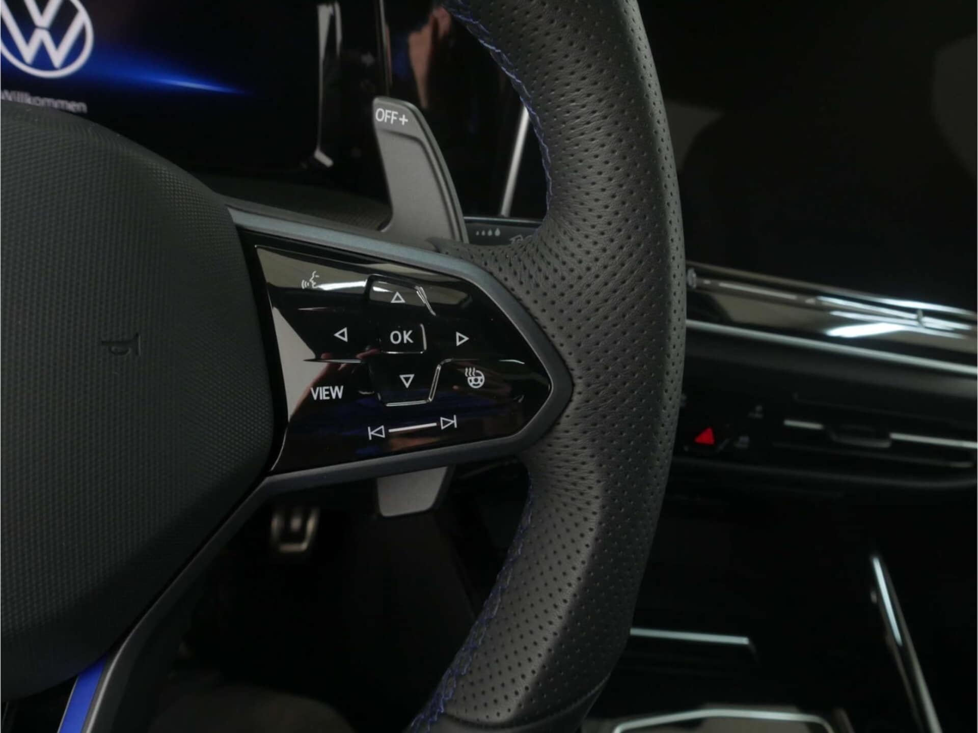 Volkswagen Golf R Black Edition