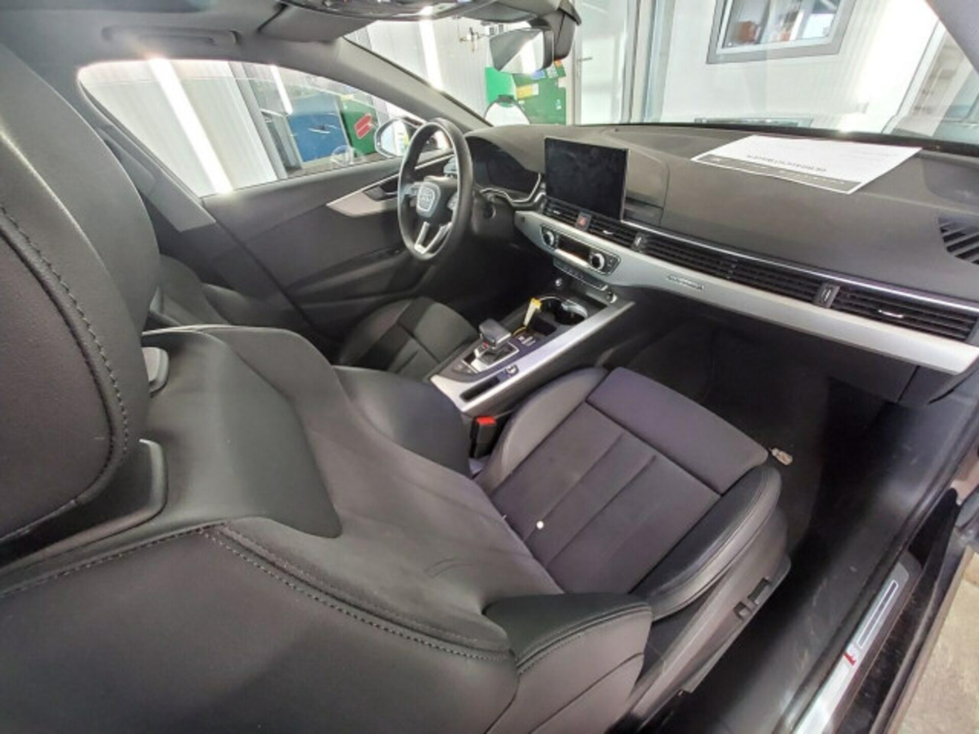 Audi A4 Avant S line