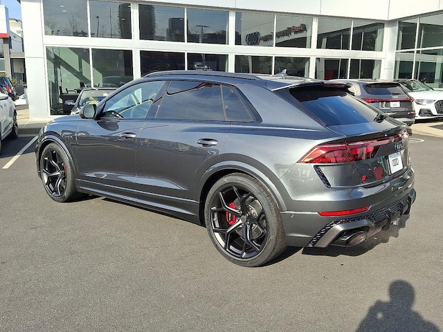 2026 Audi RS Q8 SUV performance