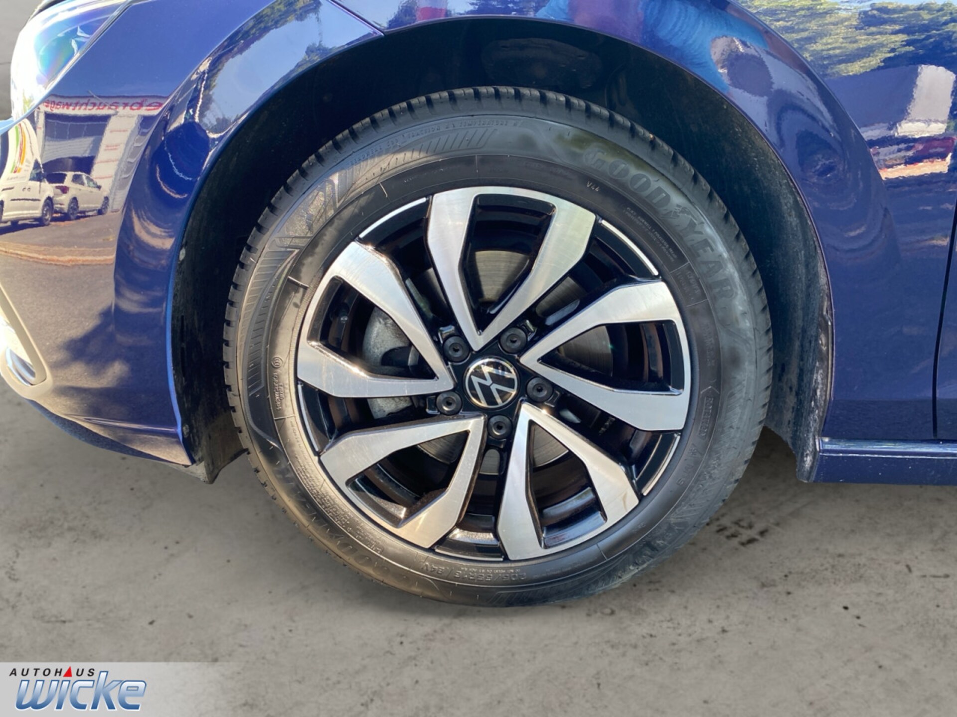 Volkswagen Golf Active