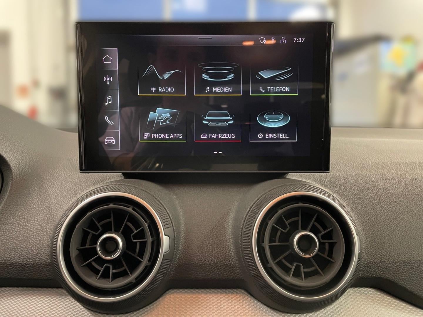 Bild über Audi Q2 advanced 35 TFSI S tronic - für weitere Informationen kontaktieren Sie den Audi Partner