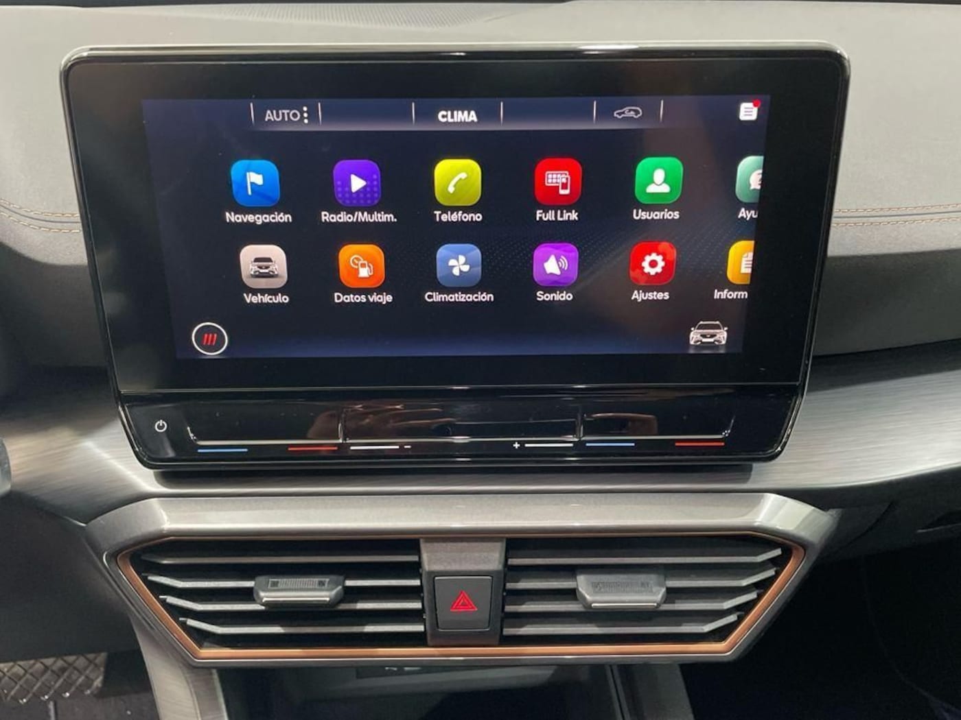 CUPRA Formentor 1.5 TSI DSG 110 kW (150 CV) — photo 17