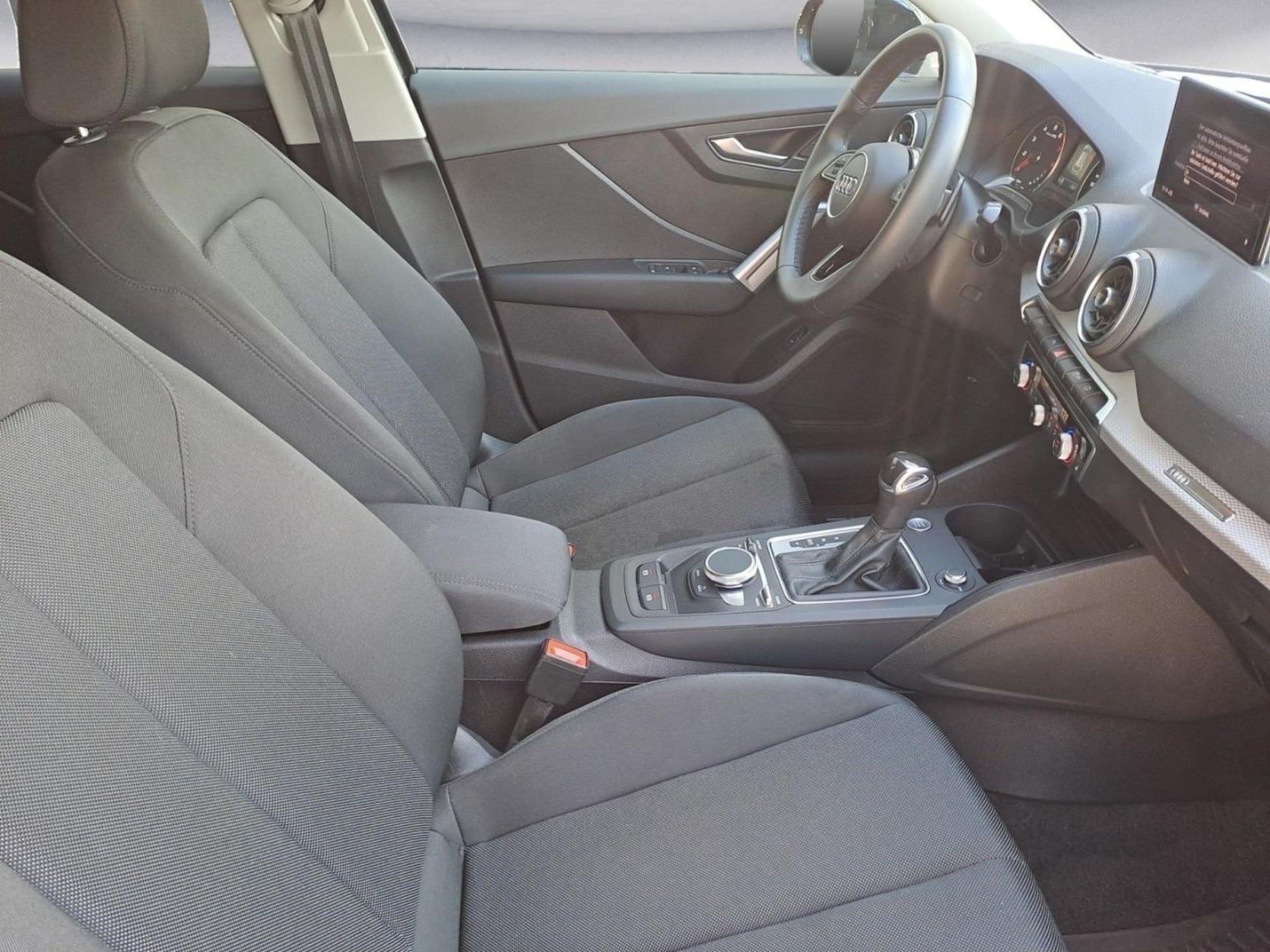 Audi Q2 S line