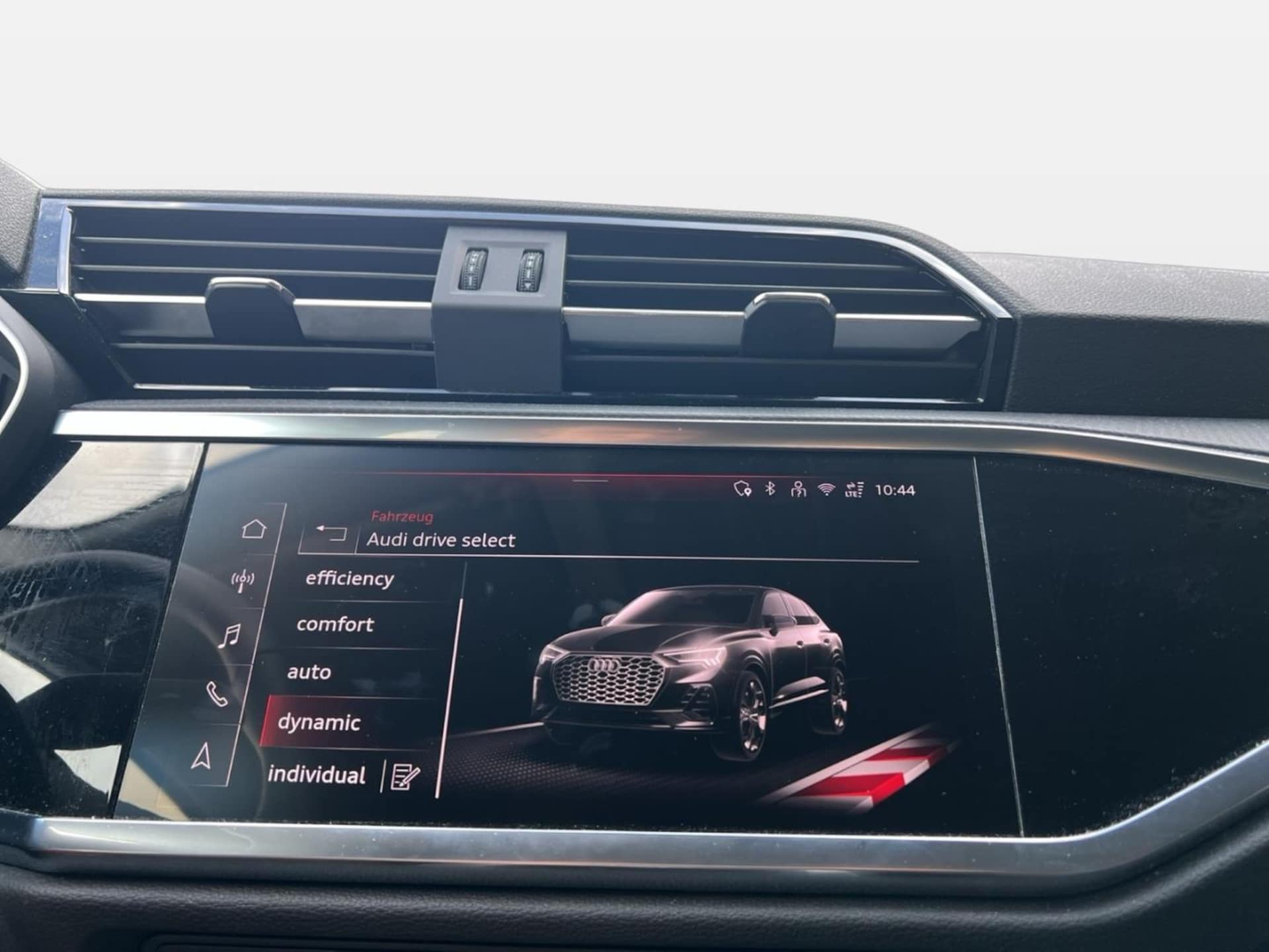 Audi Q3 Sportback S line