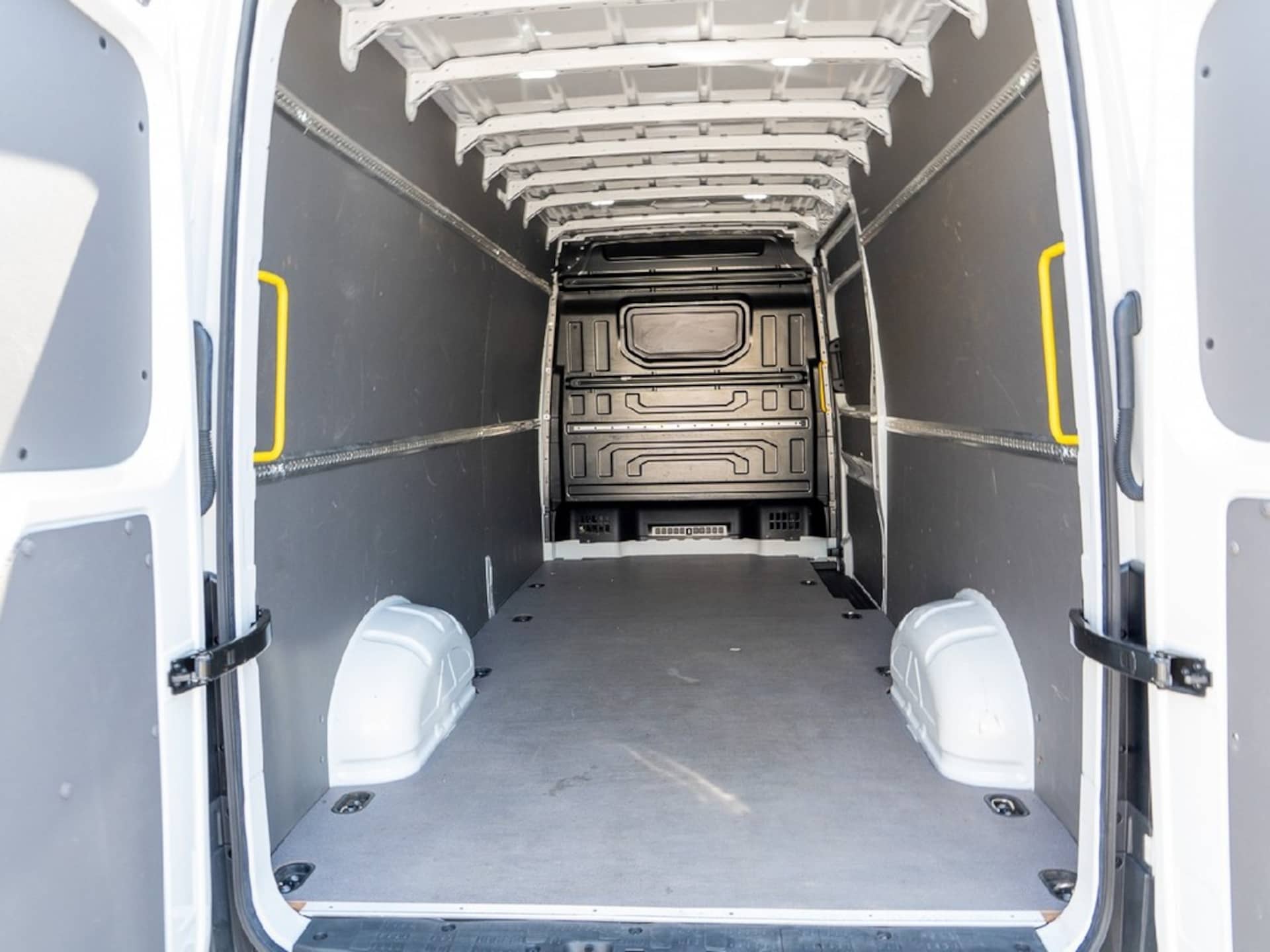 Volkswagen Crafter Kasten langer Radstand