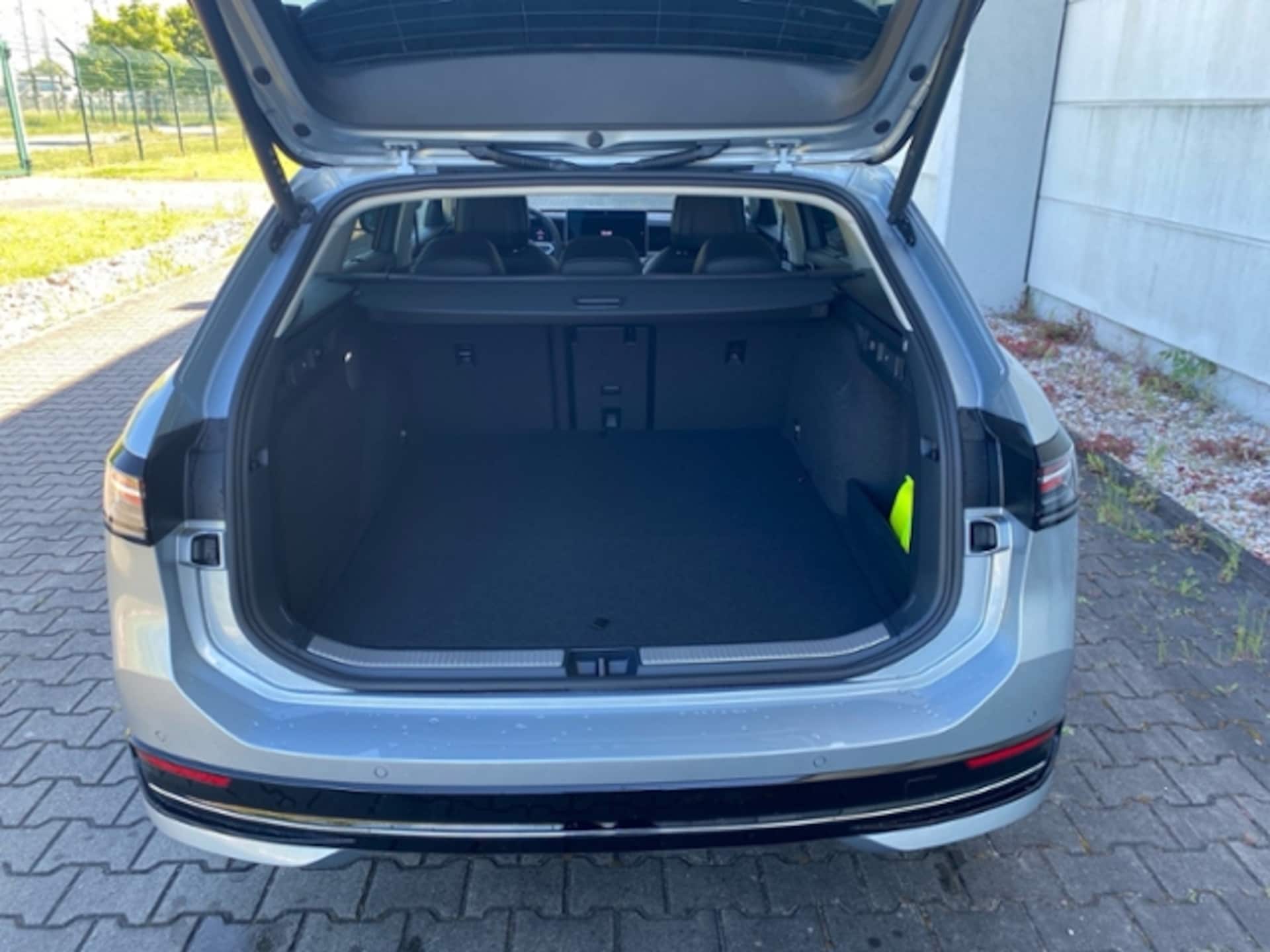 Volkswagen Passat Elegance