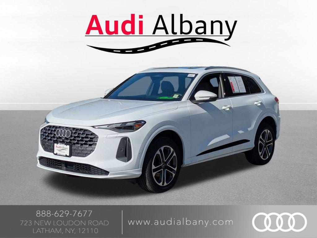 2025 Audi Q5 40 Premium's photo