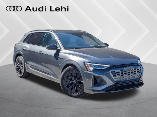 Photo of 2024 Audi Q8 e-tron