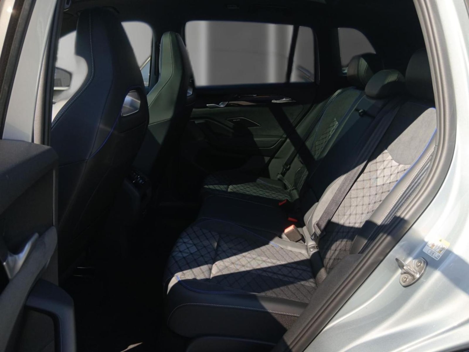 Volkswagen Tiguan – Bild 21