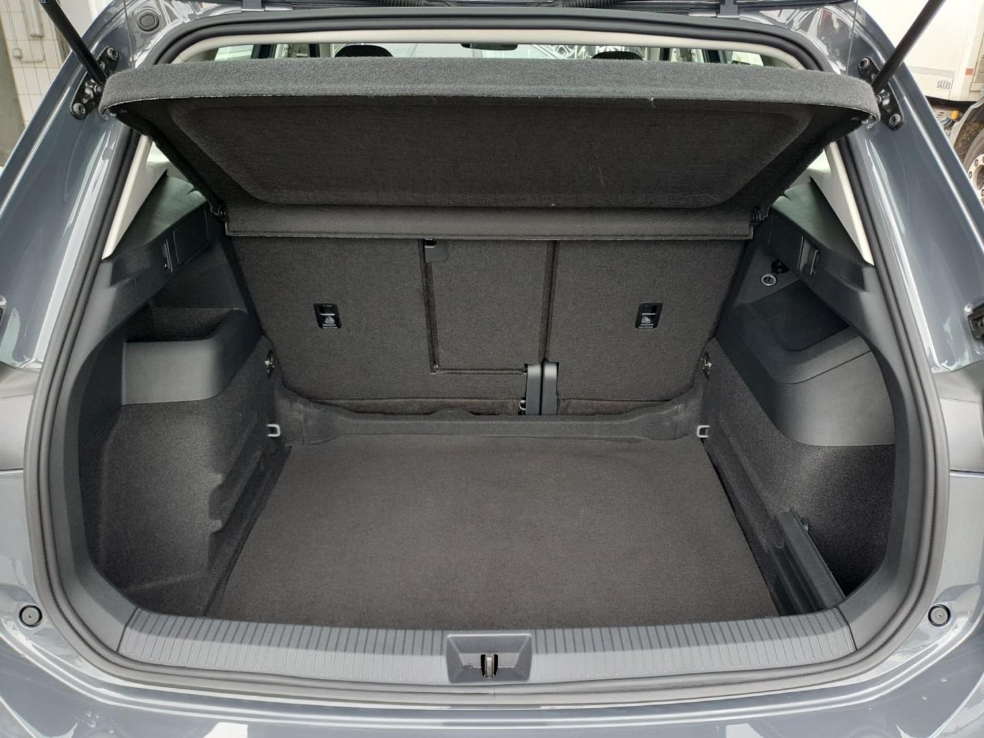 Volkswagen Tiguan Basis-Modell