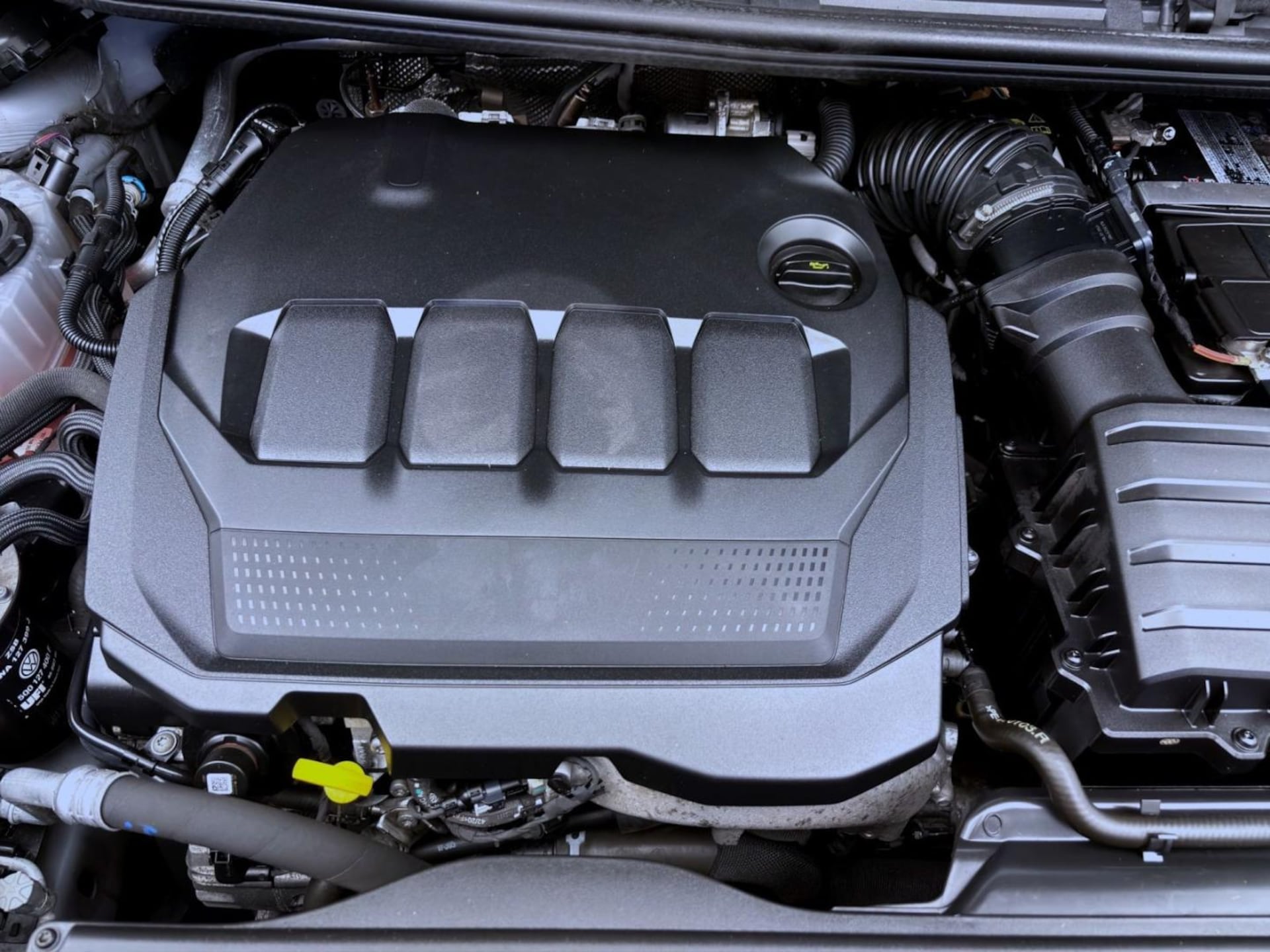 Volkswagen Caddy Kombi Basis-Modell
